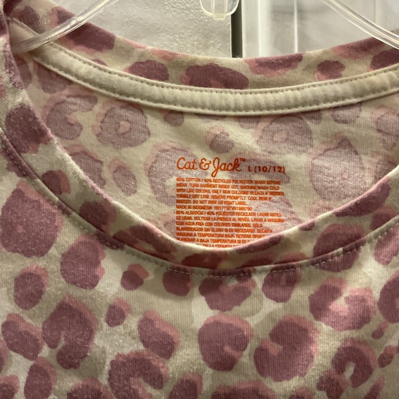 Girls Cat and Jack Purple/Pink/Tan/Cream Leopard Print Long sleeve tee, L(10-12) - Picture 2 of 4